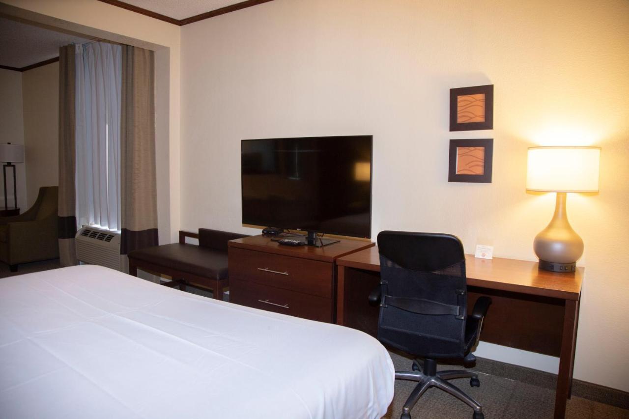 Ardmore Inn & Suites Ardmore Bagian luar foto