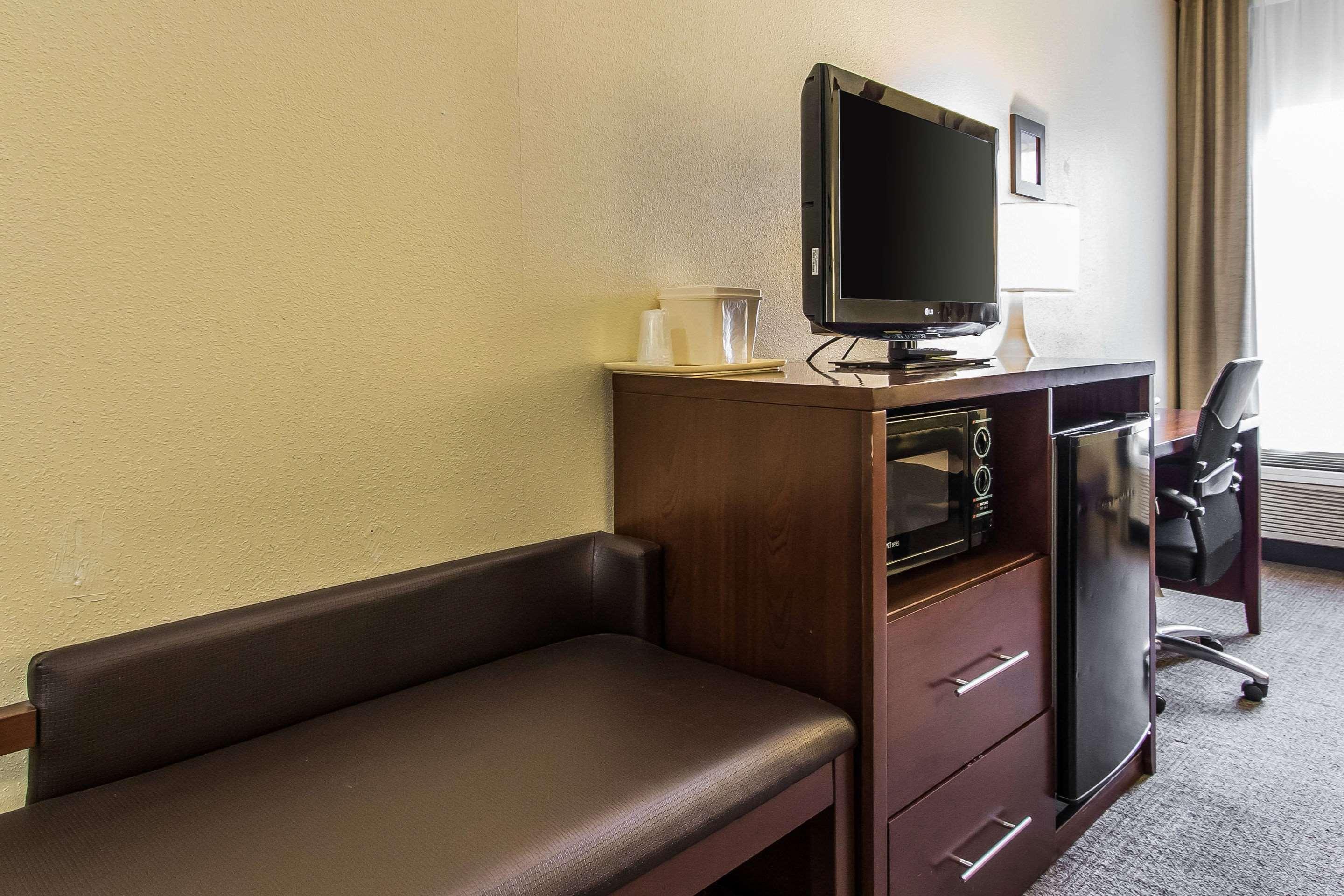 Ardmore Inn & Suites Ardmore Bagian luar foto