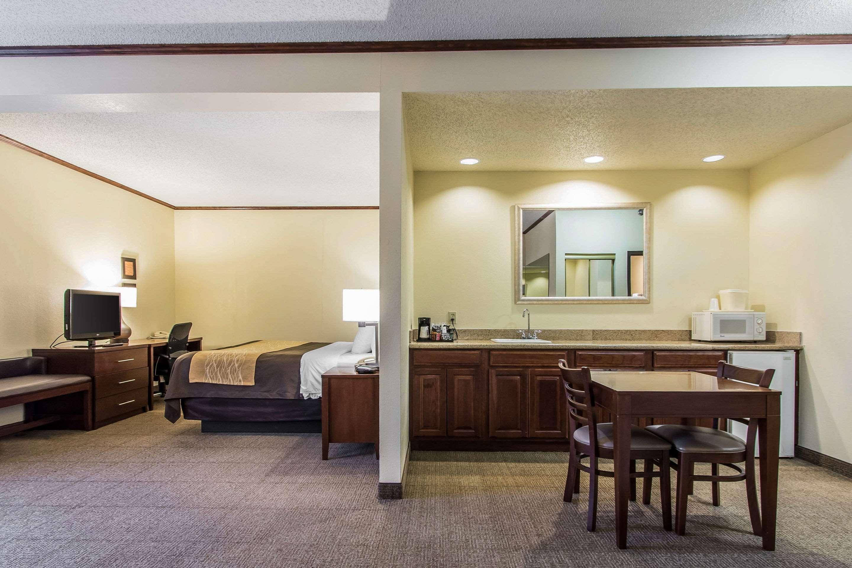 Ardmore Inn & Suites Ardmore Bagian luar foto