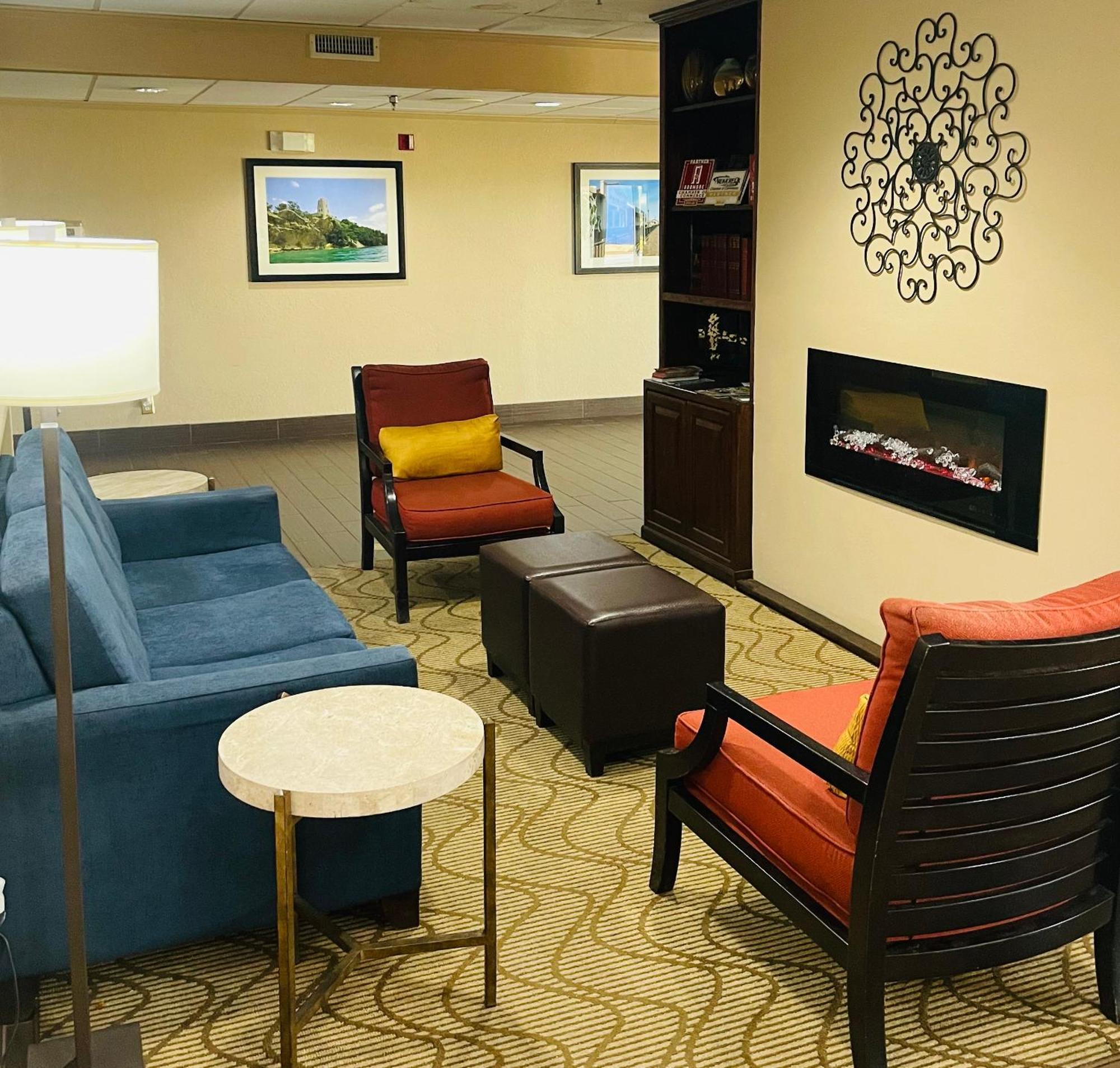 Ardmore Inn & Suites Ardmore Bagian luar foto