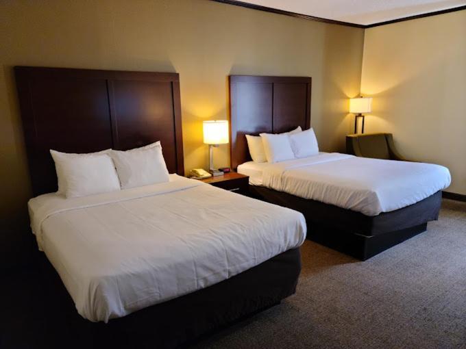 Ardmore Inn & Suites Ardmore Bagian luar foto